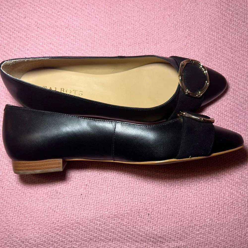 Talbots Black Leather Pointed Toe‎ Flats Gold Bamboo Buckle Suede Detail 7.5M